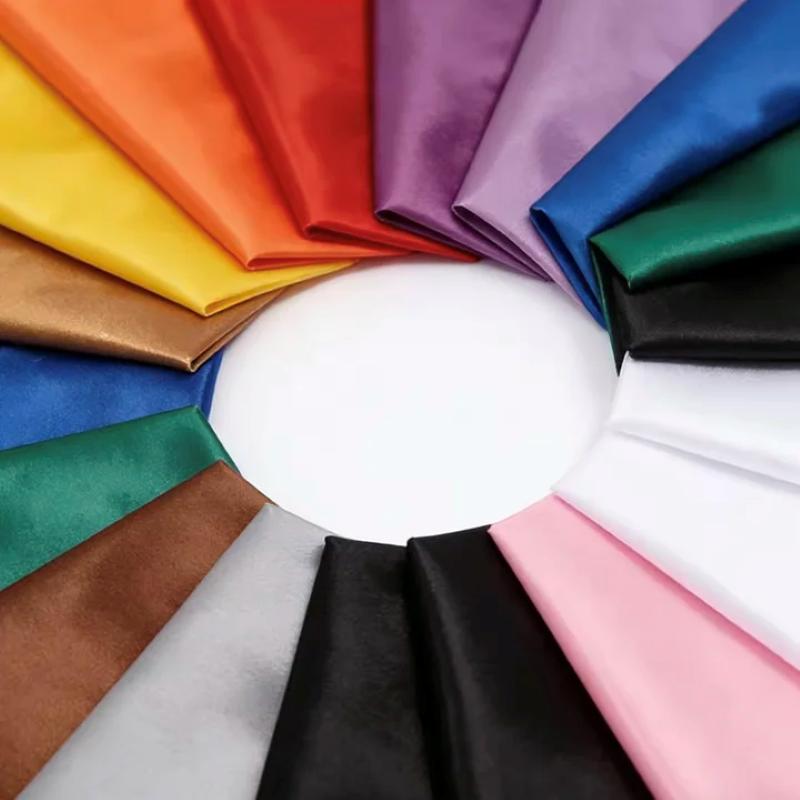 Tecido de Cetim Macio Multicol - Is Sewing A Textile Craft avaliação e preço
