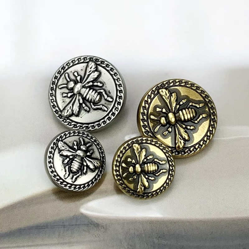 Botões de luxo vintage Tiny Be - Button Hole Cutter avaliação e preço
